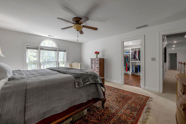 2385 The Woods Lane, Lexington, KY 40502