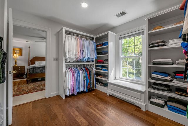 2385 The Woods Lane, Lexington, KY 40502