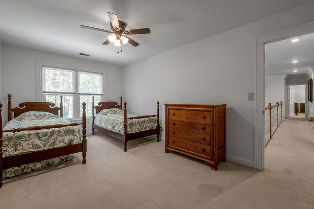 2385 The Woods Lane, Lexington, KY 40502