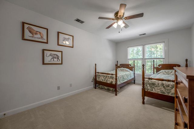 2385 The Woods Lane, Lexington, KY 40502