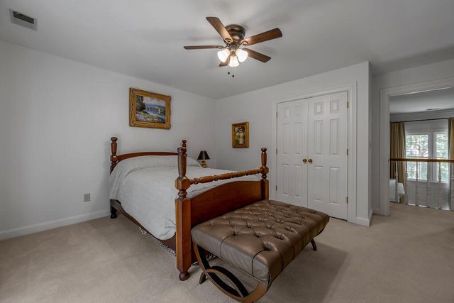 2385 The Woods Lane, Lexington, KY 40502