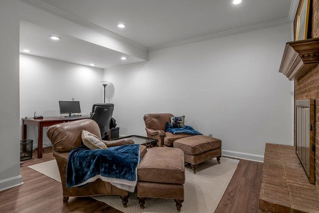 2385 The Woods Lane, Lexington, KY 40502