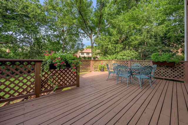 2385 The Woods Lane, Lexington, KY 40502