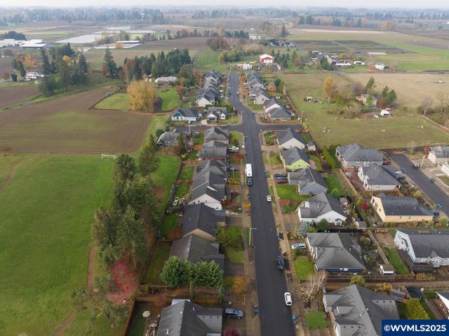 940 Hayes St, Mt Angel, OR 97362