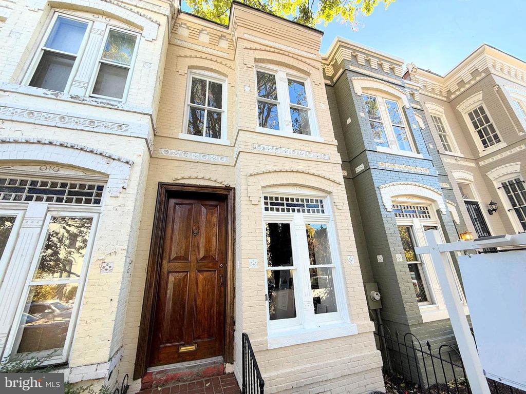 309 4TH ST NE, Washington, DC 20002