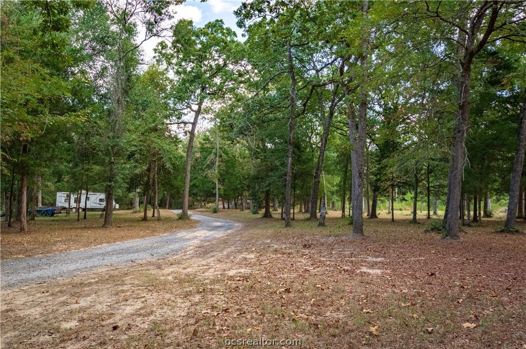 8888 County Road 472, Normangee, TX 77871 — photo 5