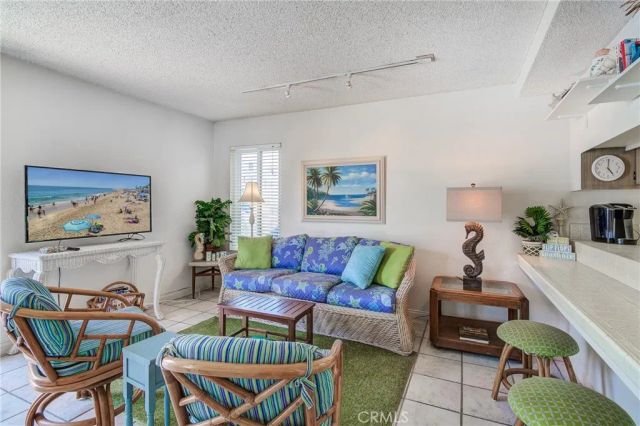 110 31st Street A, Newport Beach, CA 92663