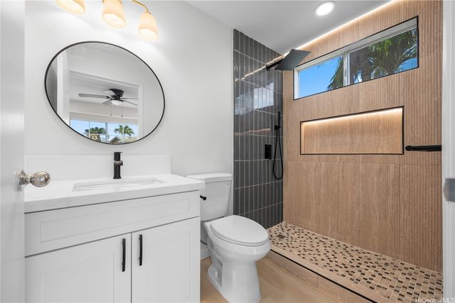 94-686 Lumiauau Street UU204, Waipahu, HI 96797