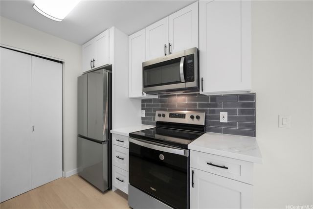 94-686 Lumiauau Street UU204, Waipahu, HI 96797