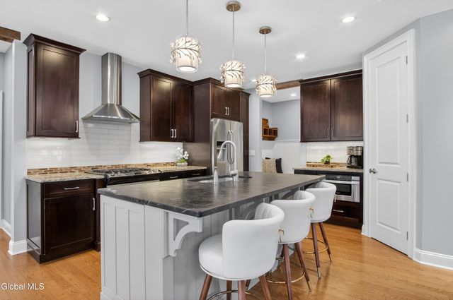 21 Saw Mill Court, Wilton, NY 12866