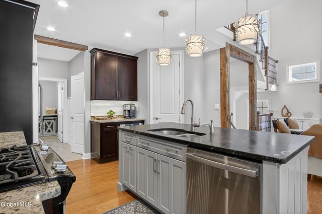 21 Saw Mill Court, Wilton, NY 12866