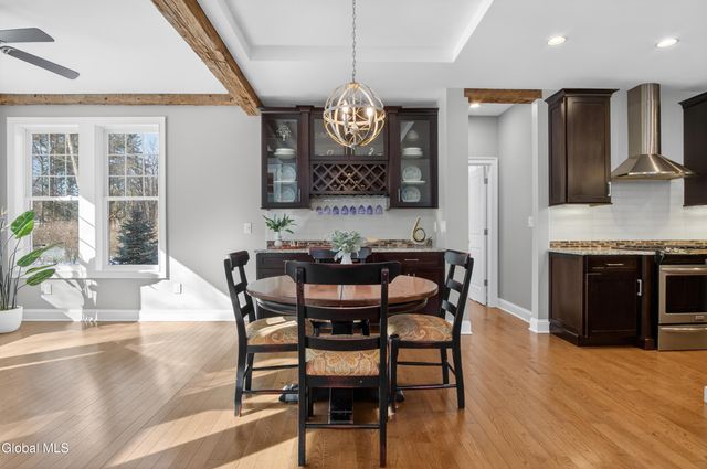 21 Saw Mill Court, Wilton, NY 12866