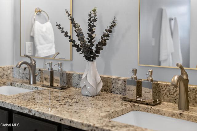 21 Saw Mill Court, Wilton, NY 12866