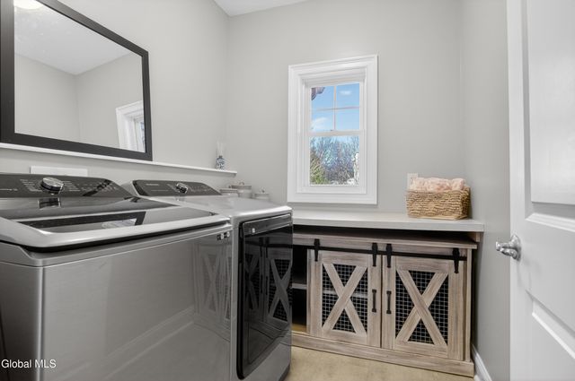 21 Saw Mill Court, Wilton, NY 12866