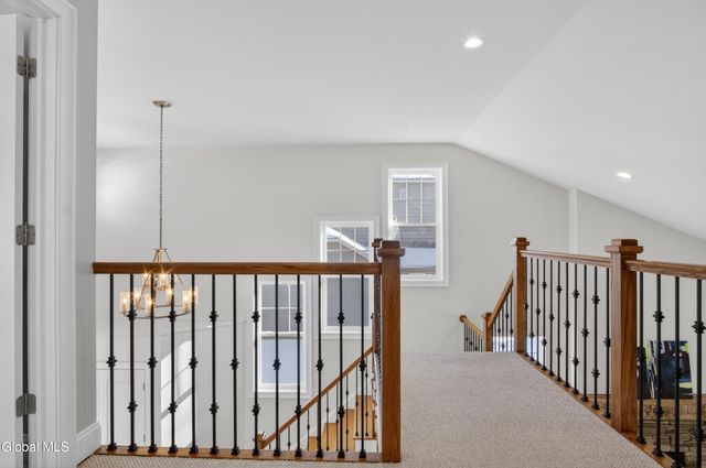 21 Saw Mill Court, Wilton, NY 12866