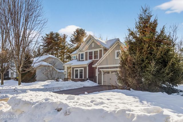 21 Saw Mill Court, Wilton, NY 12866