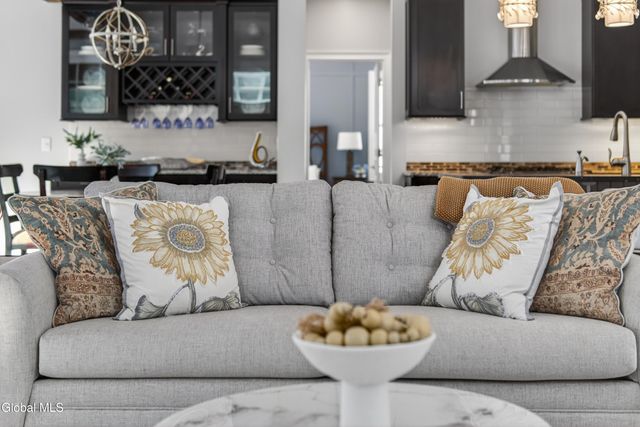 21 Saw Mill Court, Wilton, NY 12866