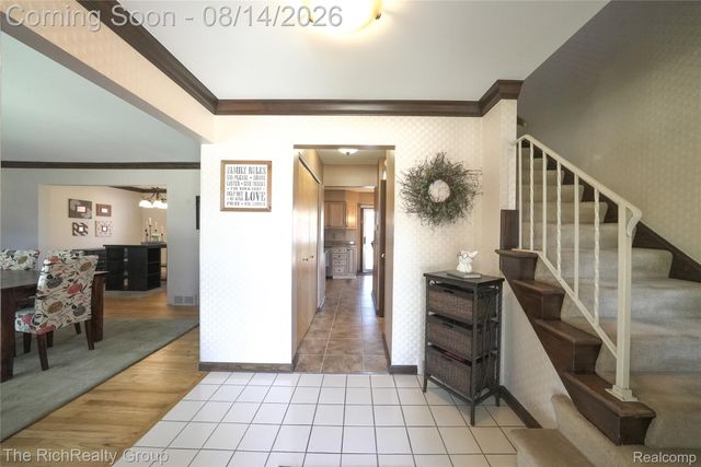 27328 Lawrence Drive, Dearborn Heights, MI 48127