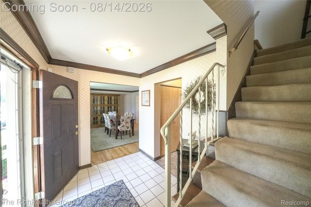 27328 Lawrence Drive, Dearborn Heights, MI 48127