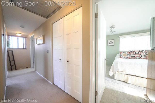 27328 Lawrence Drive, Dearborn Heights, MI 48127