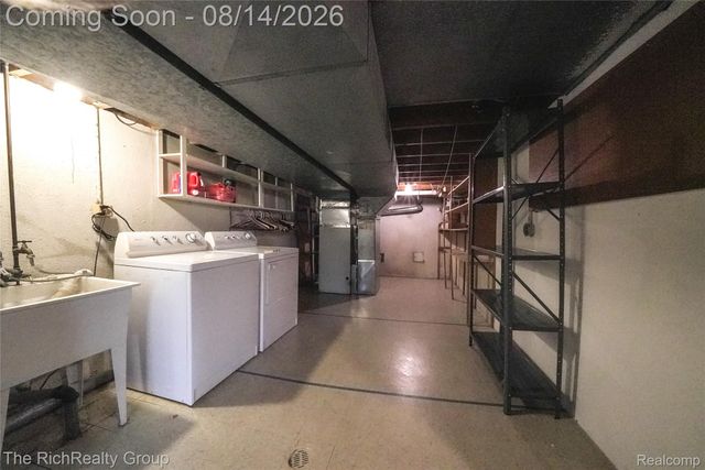 27328 Lawrence Drive, Dearborn Heights, MI 48127