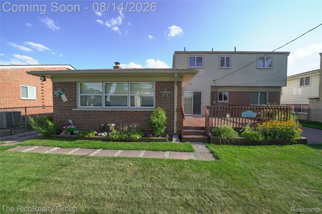 27328 Lawrence Drive, Dearborn Heights, MI 48127