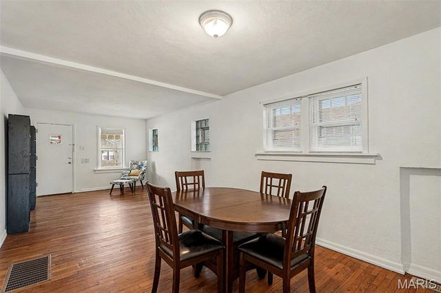 3808 Burgen Avenue, St Louis, MO 63116