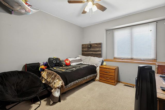 1802 Kendrick Ln, El Dorado, KS 67042