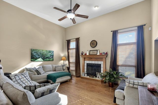 1802 Kendrick Ln, El Dorado, KS 67042