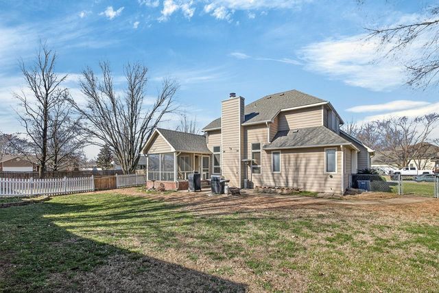 1802 Kendrick Ln, El Dorado, KS 67042