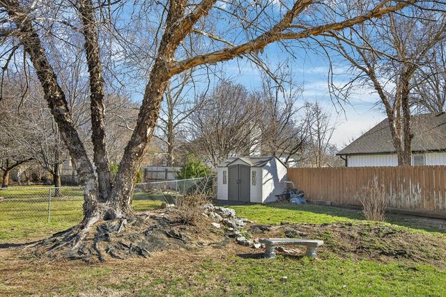 1802 Kendrick Ln, El Dorado, KS 67042