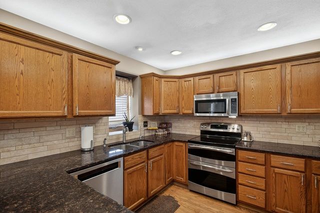 1802 Kendrick Ln, El Dorado, KS 67042