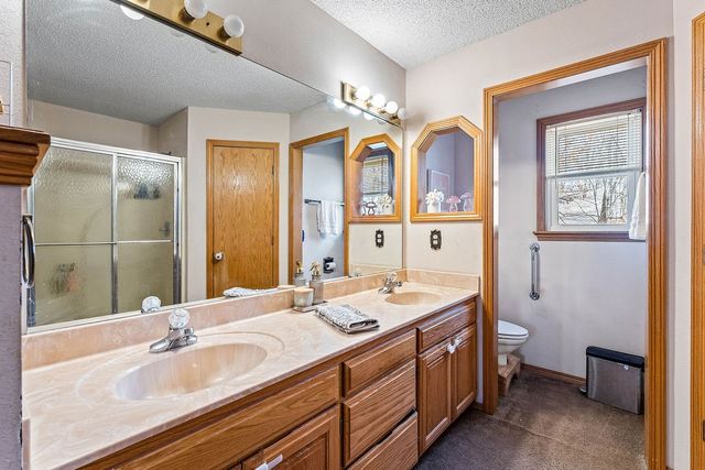 67 London Drive, Bella Vista, AR 72715