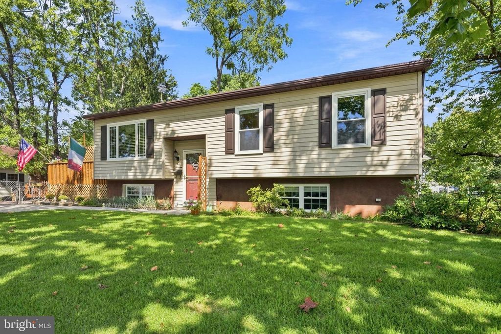 119 READING AVE, BARRINGTON, NJ 08007 — photo 2