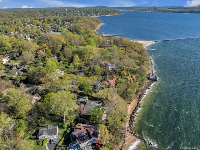11 Soundview Road, Glen Cove, NY 11542