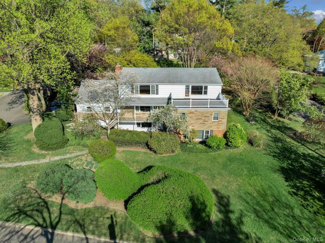 11 Soundview Road, Glen Cove, NY 11542