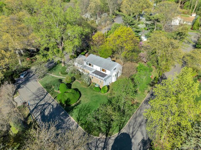 11 Soundview Road, Glen Cove, NY 11542