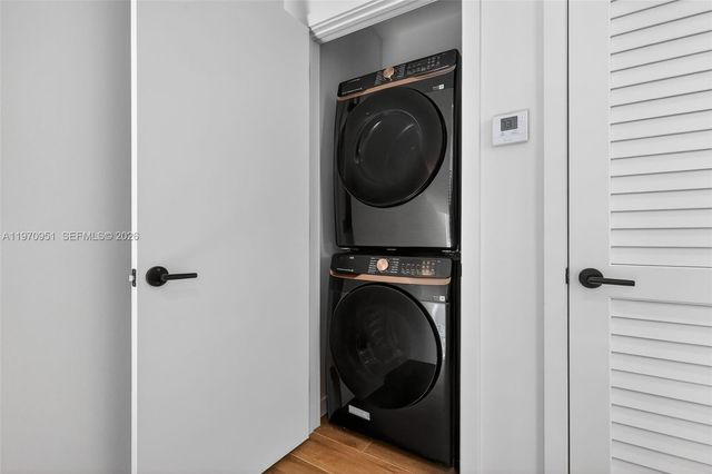 529 NE 61st St, Miami, FL 33137