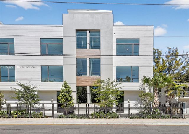 529 NE 61st St, Miami, FL 33137