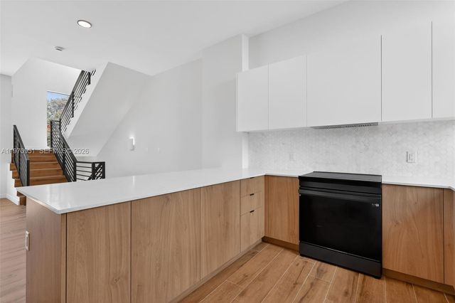 529 NE 61st St, Miami, FL 33137