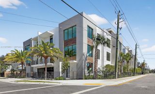 529 NE 61st St, Miami, FL 33137