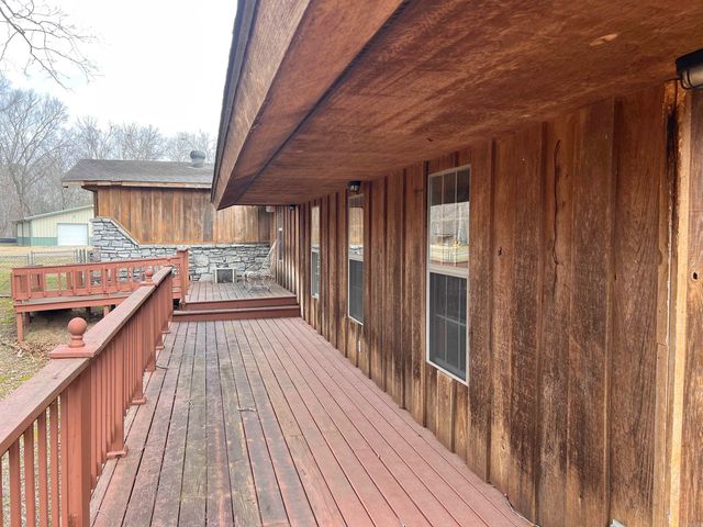 145 Trout Valley Rd, Wilburn, AR 72179