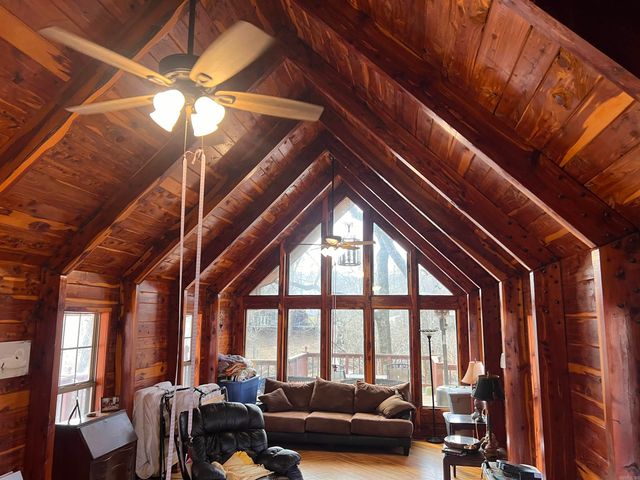 145 Trout Valley Rd, Wilburn, AR 72179