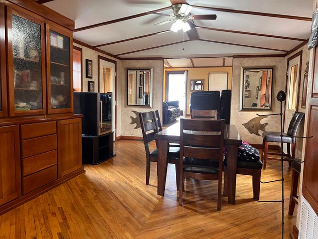 145 Trout Valley Rd, Wilburn, AR 72179