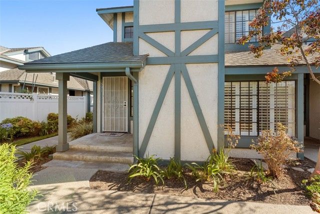 1531 W Nottingham, Anaheim, CA 92802