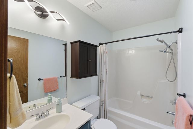 2522 N Battin, Wichita, KS 67220