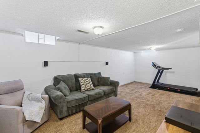 2522 N Battin, Wichita, KS 67220