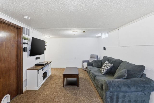 2522 N Battin, Wichita, KS 67220