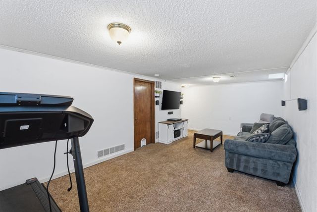 2522 N Battin, Wichita, KS 67220