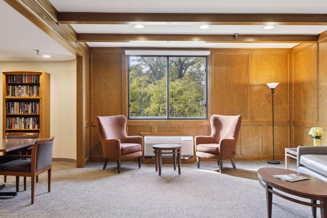 1181 Edgcumbe Road 914, Saint Paul, MN 55109